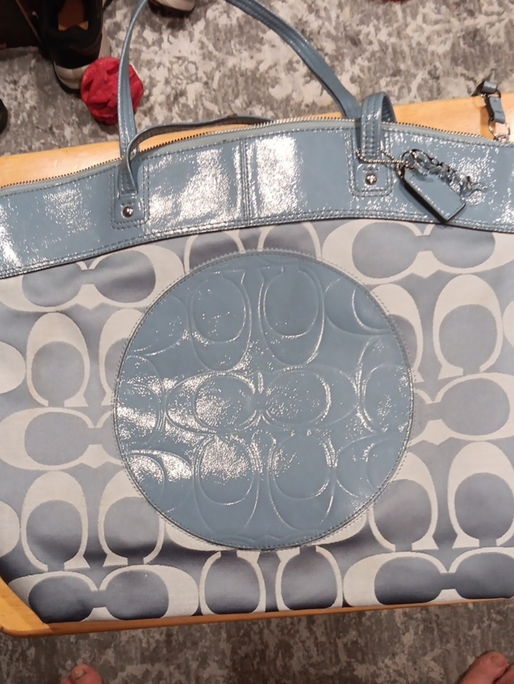 Authentic Coach F18335 Laura Signature Zip Top Tote Metallic Blue Accent